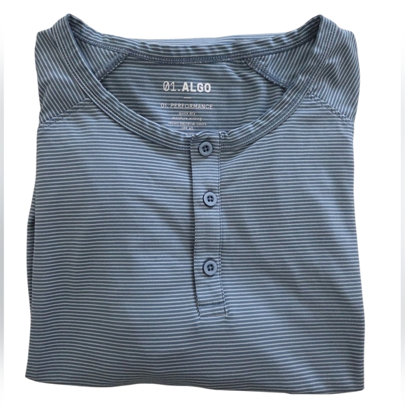 01. Algo Short Sleeve Tee with Classic Fit - Picture 1 of 7